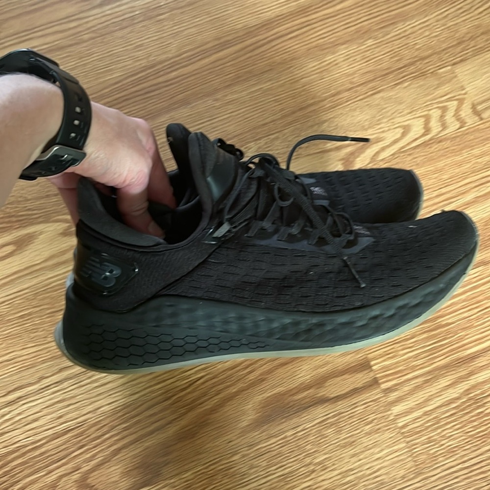 New Balance Fresh Foam Black Lazr